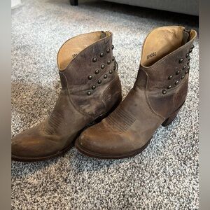 Shyanne Distressed Brown Ankle Booties